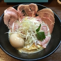 鶏白湯ラーメン並 塩 750