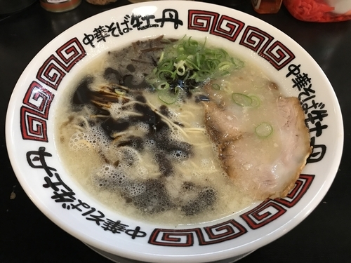 「マー油とんこつ  700円」@中華そば 牡丹の写真