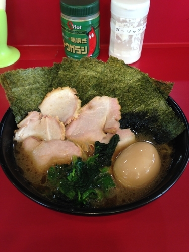 「ラーメン 海苔 味玉 ライス」@横浜家系ラーメン 高松家の写真