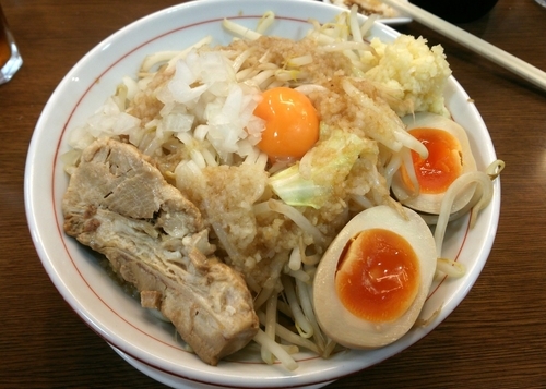 「味玉ジャンクまぜそば ニンニクアブラ 890円」@インパクト製麺所 らぁめん misoraの写真