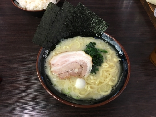 「ラーメン（塩）＋小ライス」@横浜家系ラーメン 大黒家の写真