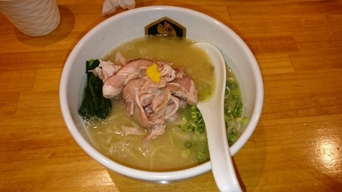 「濃厚真鯛らーめん850円」@真鯛らーめん 麺魚の写真