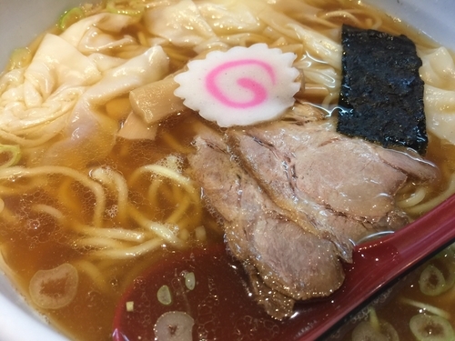 「ワンタンメン」@中華蕎麦 金魚の写真