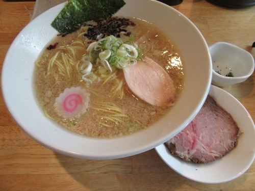 「背脂醤油らーめん・大盛(750円)」@麺や ふる川の写真