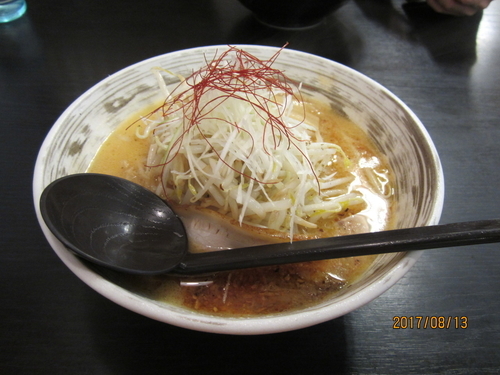 「天岳らぁ麺７５０円」@麺家 天岳 八食店の写真