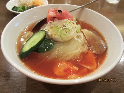 「冷麺（並）９６０円＋税」@盛岡冷麺 寿々苑の写真