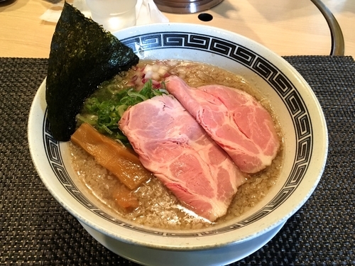 「背脂煮干そば」@らーめん セアブラノ神 壬生本店の写真