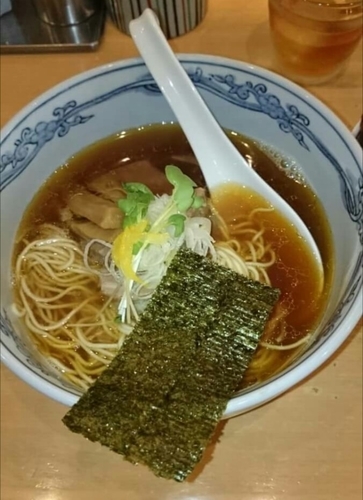 「醤油らーめん」@らーめん いまるやの写真