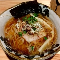 鮮魚醤油らーめん