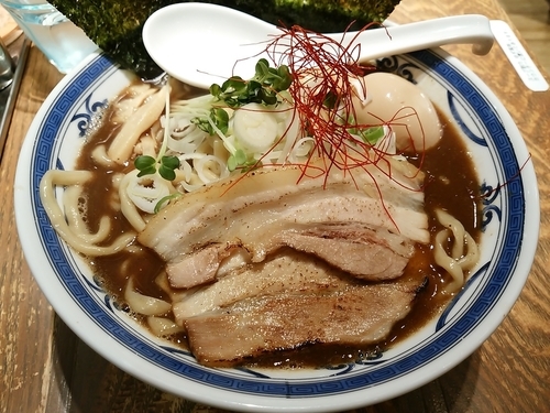 「鶏魚介　特製ラーメン」@つけ麺や 武双 グランツリー武蔵小杉店の写真
