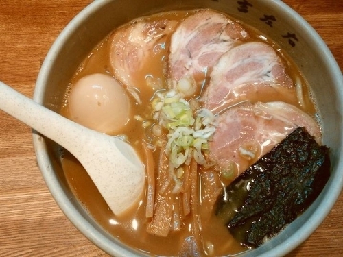 「味玉らーめん＋チャーシュー」@麺屋吉左右の写真