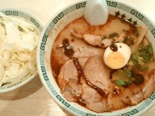 「叉焼麺＋キャベツ」@桂花ラーメン 新宿西口店の写真