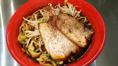 「ブラックらーめん」@麺創研 紅 BLACKの写真