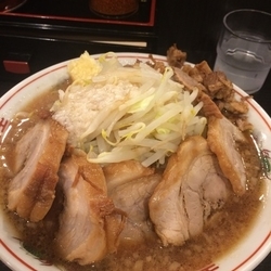 ラーメン小
