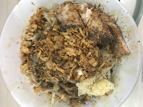 「ラーメン汁無し150gチーズトッピング・ニンニクアブラオニオン増」@ラーメン荘 歴史を刻め 本店の写真