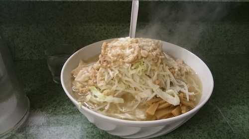 「大二郎２.５玉・めんま(ヤサイアブラ塊)￥１０５０」@ラーメン二郎 新宿小滝橋通り店の写真