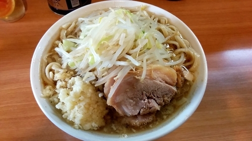 「小ラーメン豚入り(麺少なめ・ニンニク)」@豚星。の写真