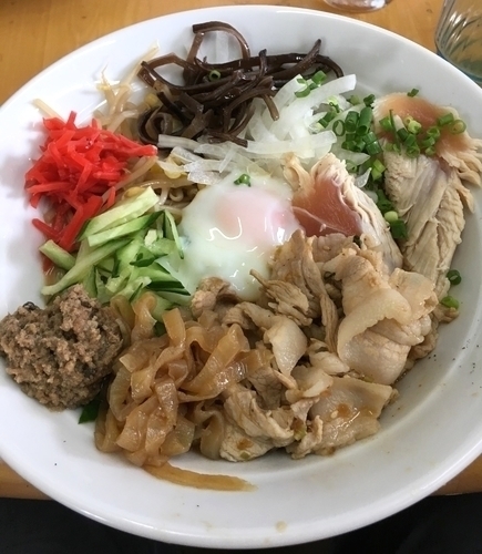 「[真夏の一杯] 肉しゃぶ冷や中 (C) ￥3000」@MENYA 食い味の道有楽の写真