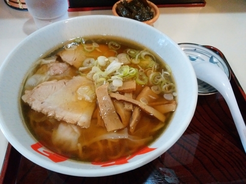 「ワンタンメン（小）」@ワンタンメンの満月 酒田本店の写真