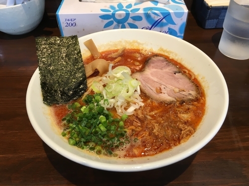 「辛い中華そば」@吉田食堂の写真