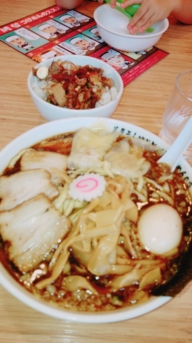 「特製らーめん」@黒煮干し中華そばとつけめんの店 綱哲の写真