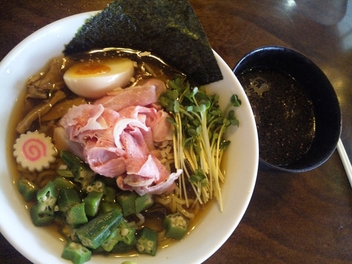 「中華そば　はやつの冷やしらーめん　冷やし茶漬け付き　７５０円」@中華そば はやつの写真