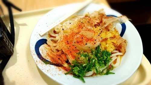 「冷やしかけうどん」@つるまる 恵比寿店の写真