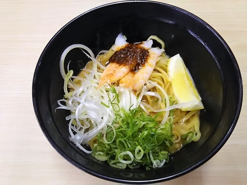 「濃厚えび味噌まぜそば（ネギ）￥302」@スシロー 鎌倉店の写真