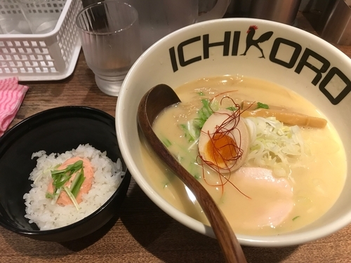 「純鶏そば＋明太マヨご飯」@鶏そば十番 156 ICHIKORO 麻布十番店の写真