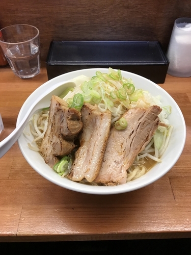 「豚ラーメン（中）＋豚一枚」@豚そば信長の写真