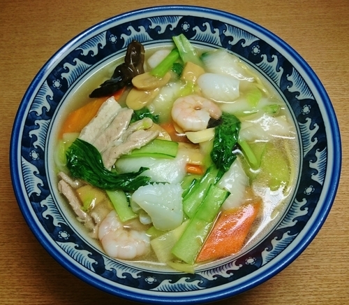 「五目湯麺　780円」@晴々飯店の写真