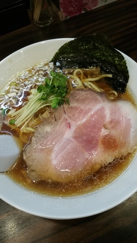 「醤油ラーメン」@稲荷屋の写真