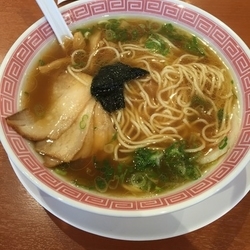 醤油らーめん「司」（561円）