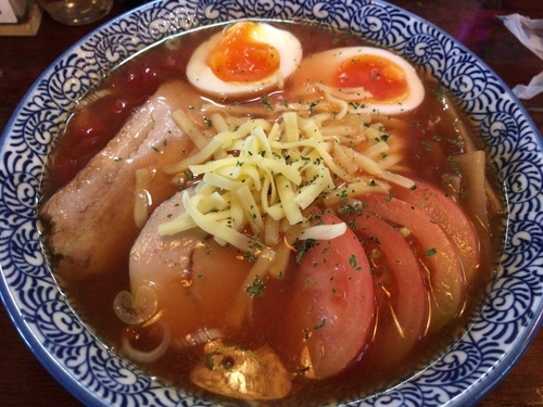 「チーズトマトラーメン1080円+味玉100円」@信州青竹手打ち中華そば 麺家 みやびの写真