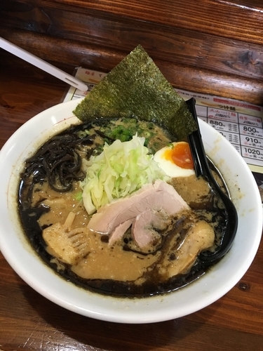 「ドロ系濃厚味噌ラーメン 黒 880円」@麺屋 てっぺんの写真