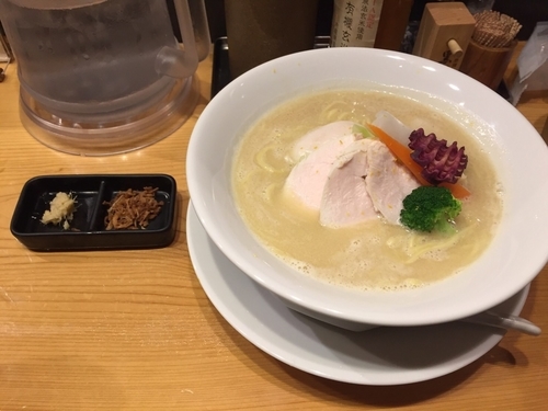 「鶏白湯SOBA 950円」@銀座 篝の写真