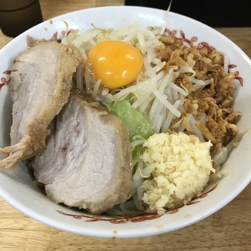 「小ブタ2枚（￥700）＋汁なし（￥70）」@ラーメン 登良治郎の写真