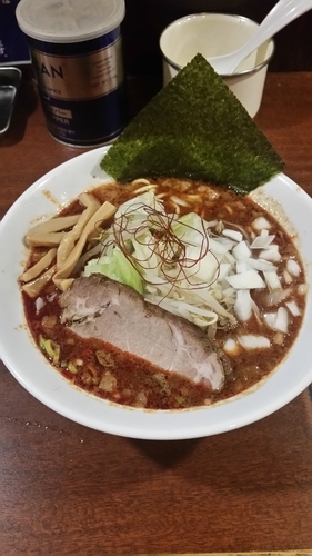 「期間限定　辛味噌ラーメン750円」@伝家の写真