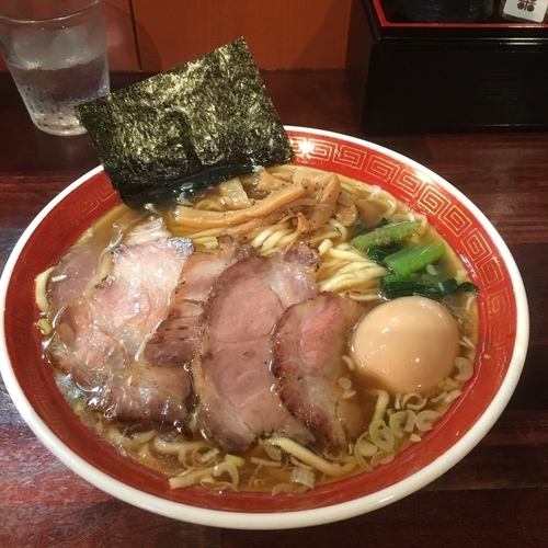「特製しょう油らーめん 平打ち麺 大盛り」@麺処 懐やの写真