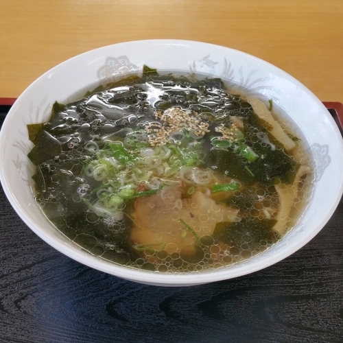 「わかめラーメン(利尻産生わかめ)」@さとう食堂の写真