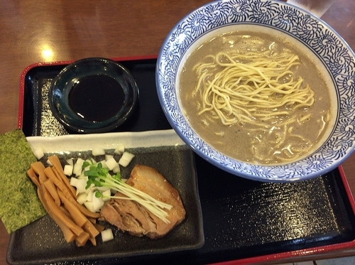 「限定 夏煮干 醤油カエシ チャーシューはバラで（810円）」@麺処 いぐさの写真