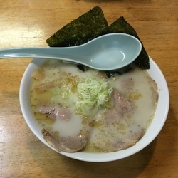 函館コク塩ラーメン 大盛