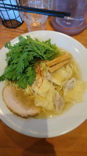 「塩わんたんめん」@らーめんキッチン いいづかの写真