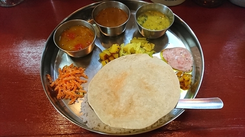 「ベジミールス＋追加ライス（１００円）＝１１００円」@なんどりの写真