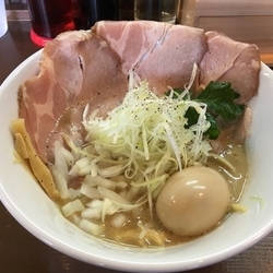 鶏白湯ラーメン並 醤油750