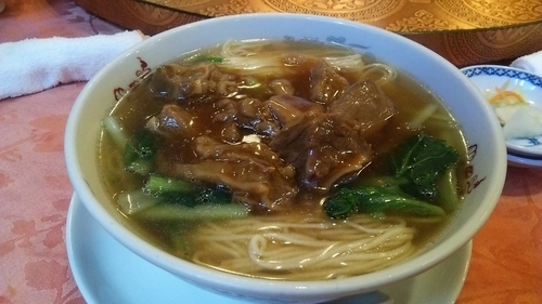 「牛バラそば 930円」@中華菜館 同發 本館の写真