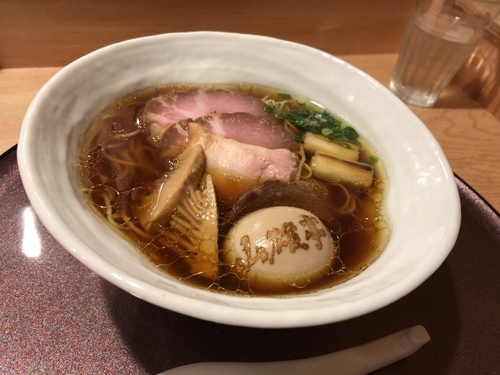 「特上醤油らぁ麺」@赤羽 山雄亭の写真