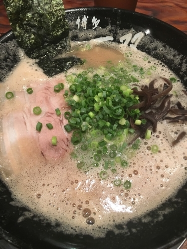 「ラーメン＋替玉」@博多一双 博多駅東本店の写真