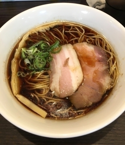 「at first 赤星中瓶, next 醤油ラーメン」@かしわぎの写真