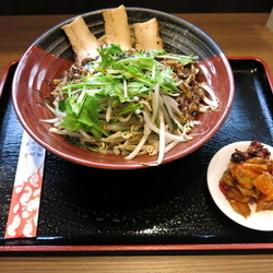 汁なし黒ゴマ担々麺(並)：850円